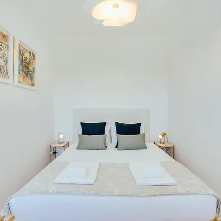 Apartment Rola Art Work Ii By Da'home
