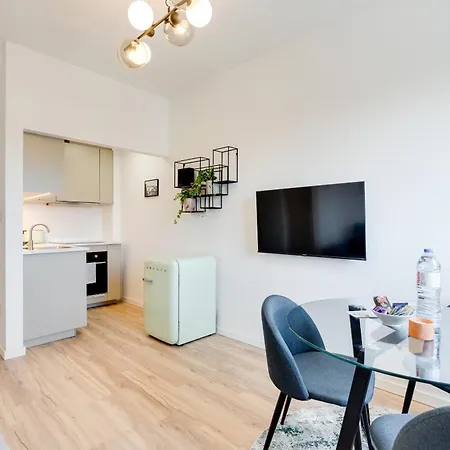 Apartment Rola Art Work Ii By Da'home *