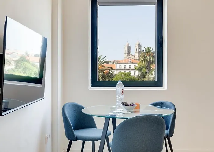 Appartement Rola Art Work Ii By Da'home *